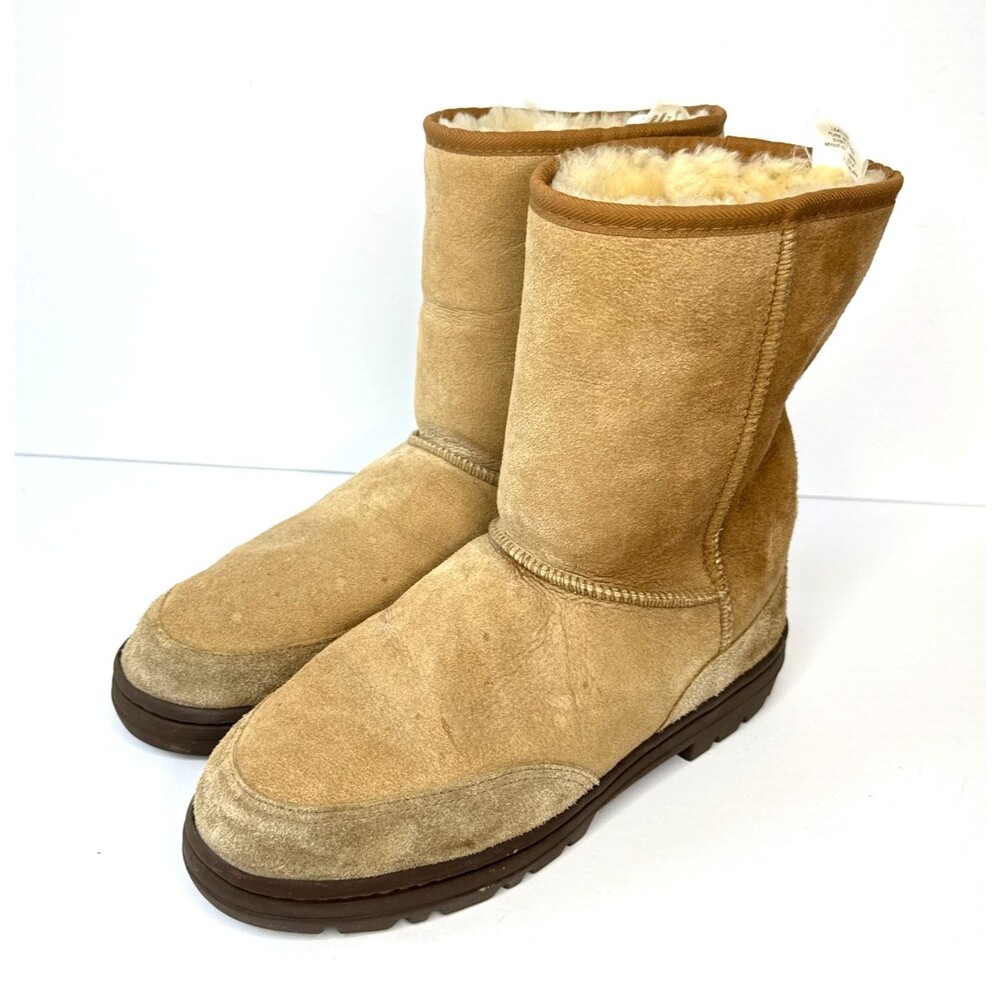 UGG Australia Classic Short Boots Chestnut Men's 9 Sheepskin Suede 5220 VGUC